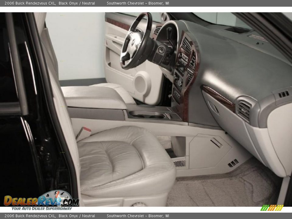 2006 Buick Rendezvous CXL Black Onyx / Neutral Photo #5