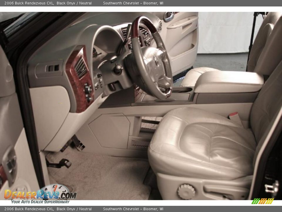 2006 Buick Rendezvous CXL Black Onyx / Neutral Photo #6