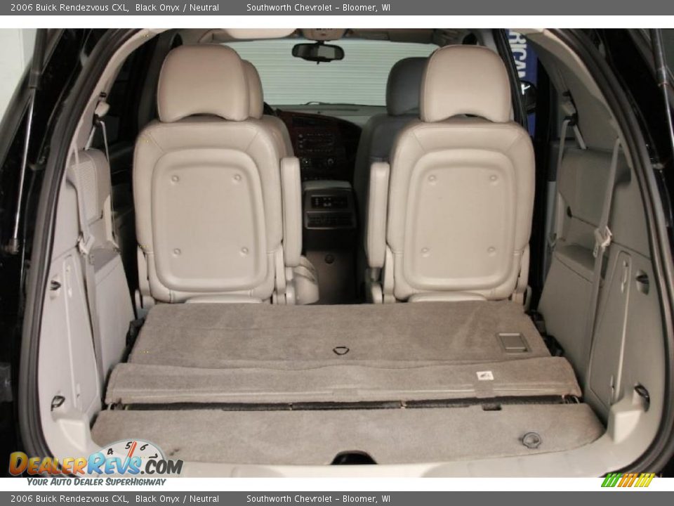 2006 Buick Rendezvous CXL Black Onyx / Neutral Photo #9