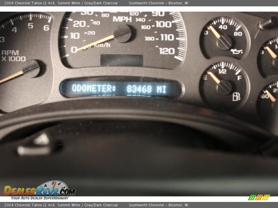 2004 Chevrolet Tahoe LS 4x4 Summit White / Gray/Dark Charcoal Photo #9