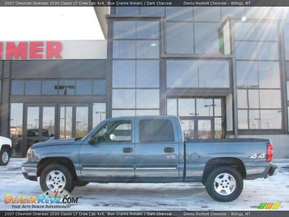 2007 Chevrolet Silverado 1500 Classic LT Crew Cab 4x4 Blue Granite Metallic / Dark Charcoal Photo #1