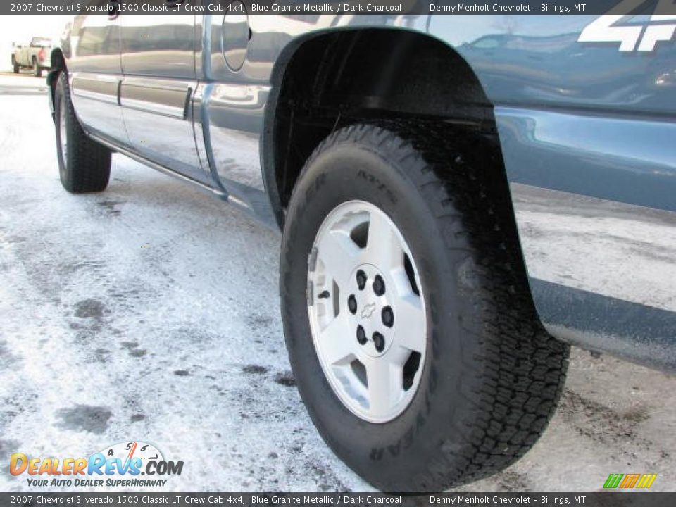 2007 Chevrolet Silverado 1500 Classic LT Crew Cab 4x4 Blue Granite Metallic / Dark Charcoal Photo #7