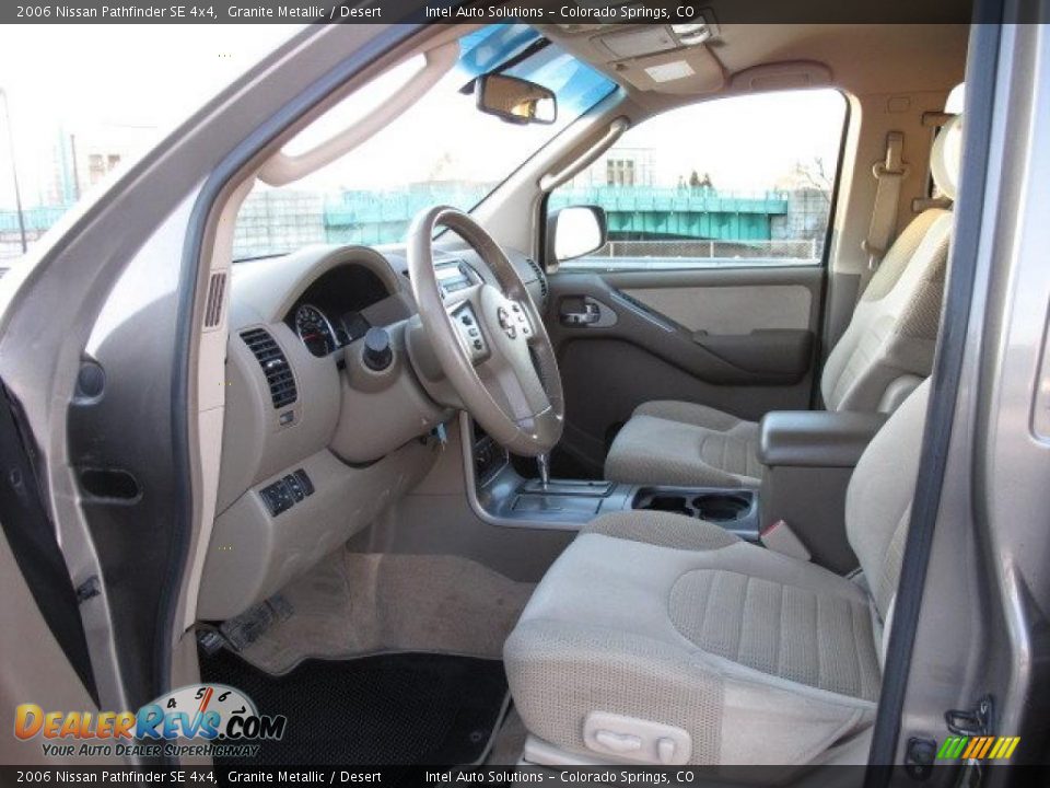 2006 Nissan Pathfinder SE 4x4 Granite Metallic / Desert Photo #20
