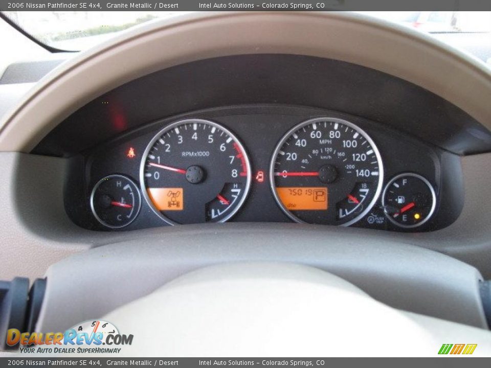 2006 Nissan Pathfinder SE 4x4 Granite Metallic / Desert Photo #21