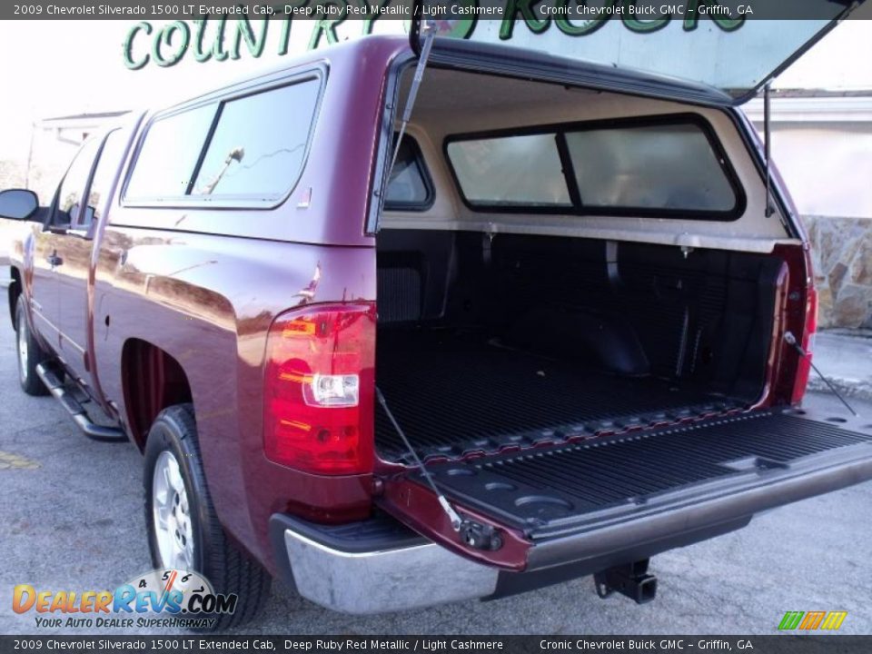 2009 Chevrolet Silverado 1500 LT Extended Cab Deep Ruby Red Metallic / Light Cashmere Photo #14