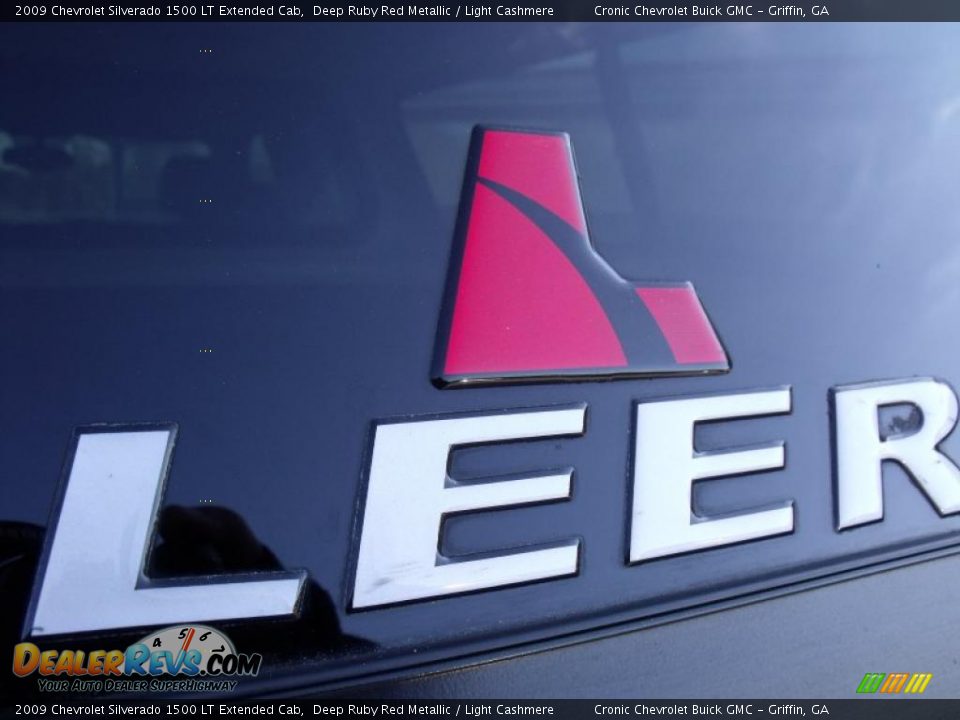 2009 Chevrolet Silverado 1500 LT Extended Cab Deep Ruby Red Metallic / Light Cashmere Photo #15