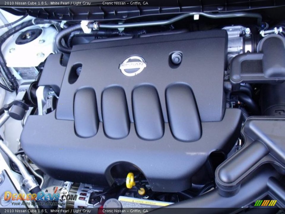 2010 Nissan Cube 1.8 S White Pearl / Light Gray Photo #10