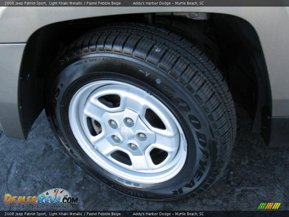 2008 Jeep Patriot Sport Light Khaki Metallic / Pastel Pebble Beige Photo #11