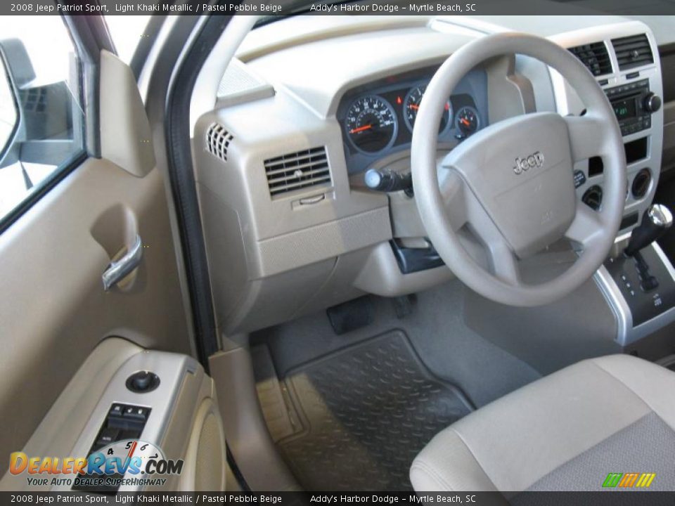 2008 Jeep Patriot Sport Light Khaki Metallic / Pastel Pebble Beige Photo #12