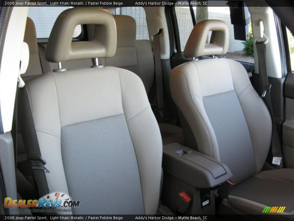 2008 Jeep Patriot Sport Light Khaki Metallic / Pastel Pebble Beige Photo #17