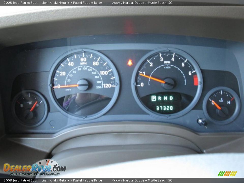 2008 Jeep Patriot Sport Light Khaki Metallic / Pastel Pebble Beige Photo #24