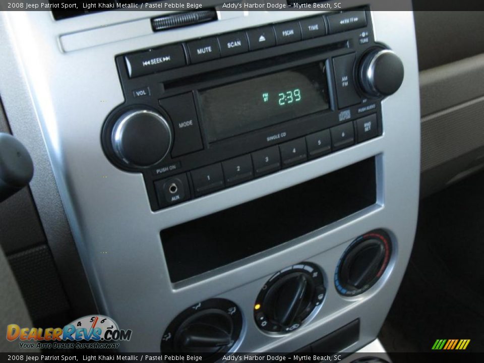 2008 Jeep Patriot Sport Light Khaki Metallic / Pastel Pebble Beige Photo #29