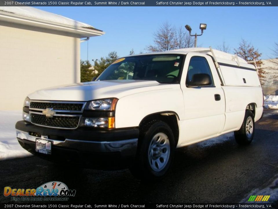2007 Chevrolet Silverado 1500 Classic Regular Cab Summit White / Dark Charcoal Photo #1