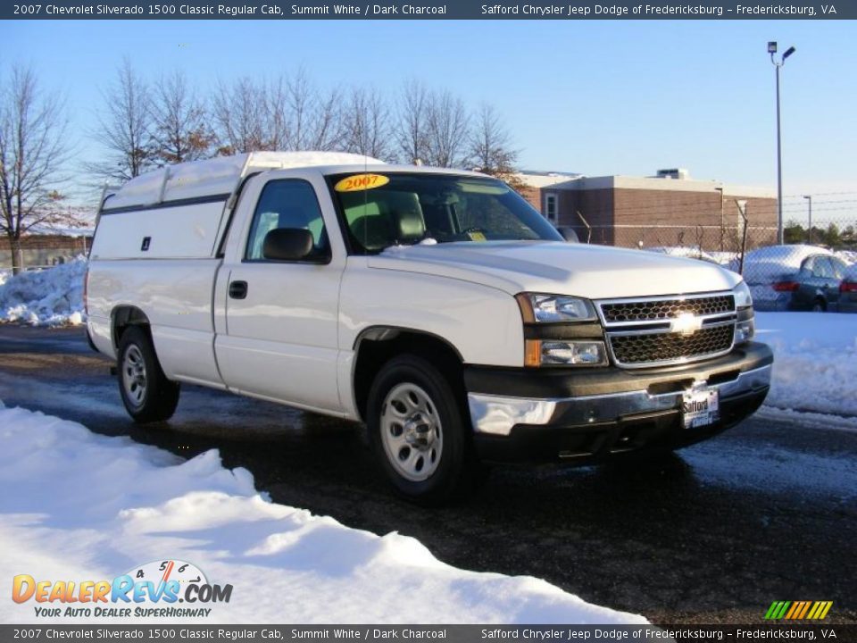 2007 Chevrolet Silverado 1500 Classic Regular Cab Summit White / Dark Charcoal Photo #3