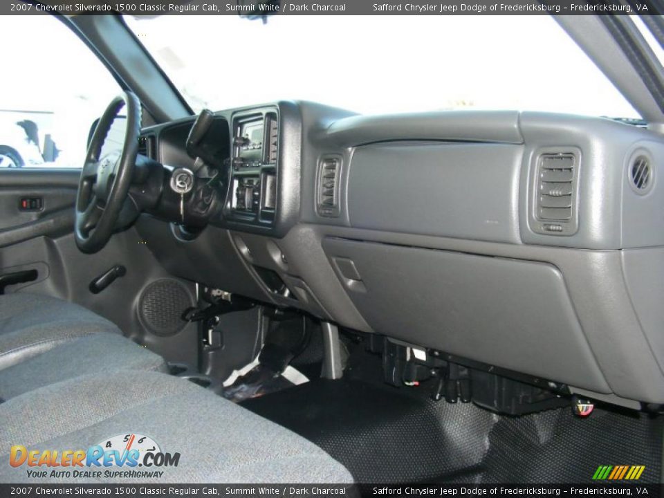 2007 Chevrolet Silverado 1500 Classic Regular Cab Summit White / Dark Charcoal Photo #15