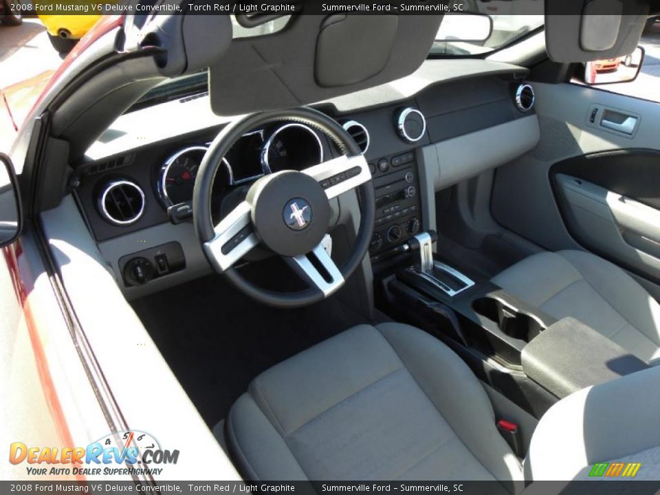 2008 Ford Mustang V6 Deluxe Convertible Torch Red / Light Graphite Photo #3