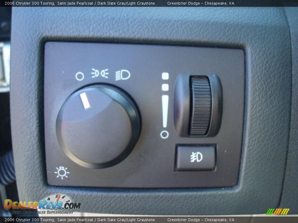 2006 Chrysler 300 Touring Satin Jade Pearlcoat / Dark Slate Gray/Light Graystone Photo #21