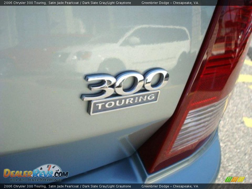 2006 Chrysler 300 Touring Satin Jade Pearlcoat / Dark Slate Gray/Light Graystone Photo #23