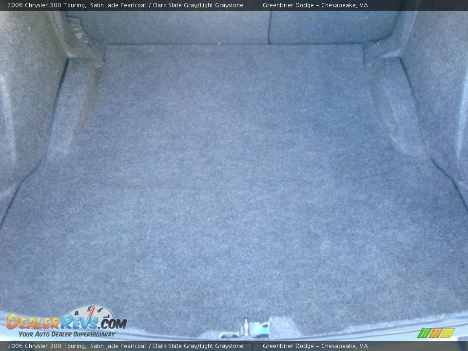 2006 Chrysler 300 Touring Satin Jade Pearlcoat / Dark Slate Gray/Light Graystone Photo #24
