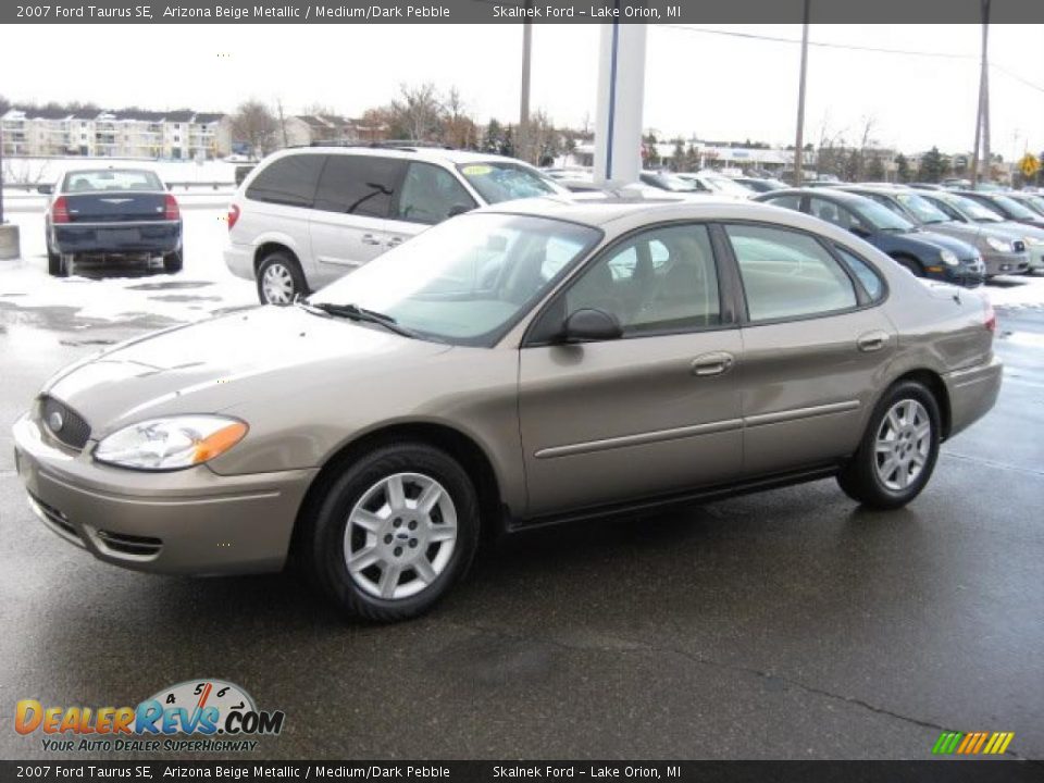 2007 Ford Taurus SE Arizona Beige Metallic / Medium/Dark Pebble Photo #8