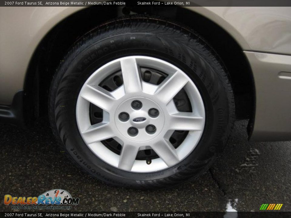 2007 Ford Taurus SE Arizona Beige Metallic / Medium/Dark Pebble Photo #12