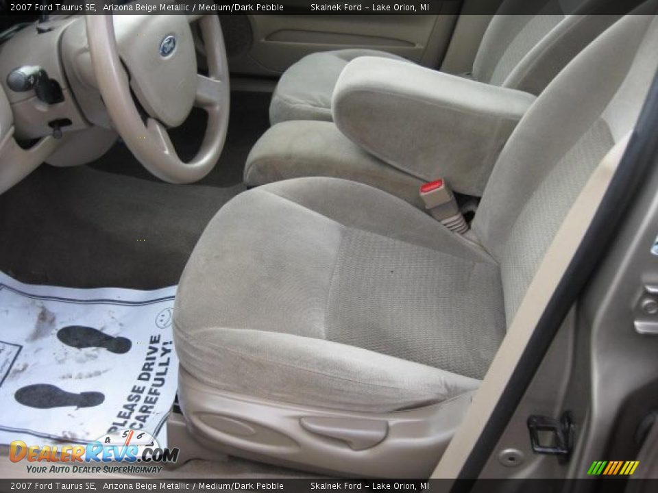 2007 Ford Taurus SE Arizona Beige Metallic / Medium/Dark Pebble Photo #18
