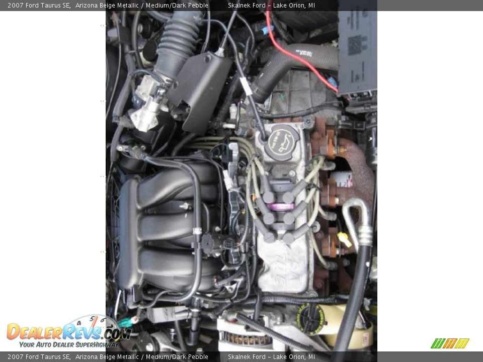 2007 Ford Taurus SE Arizona Beige Metallic / Medium/Dark Pebble Photo #30