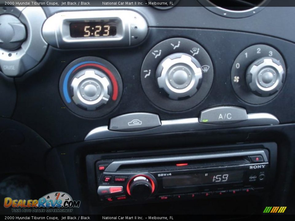 2000 Hyundai Tiburon Coupe Jet Black / Black Photo #9
