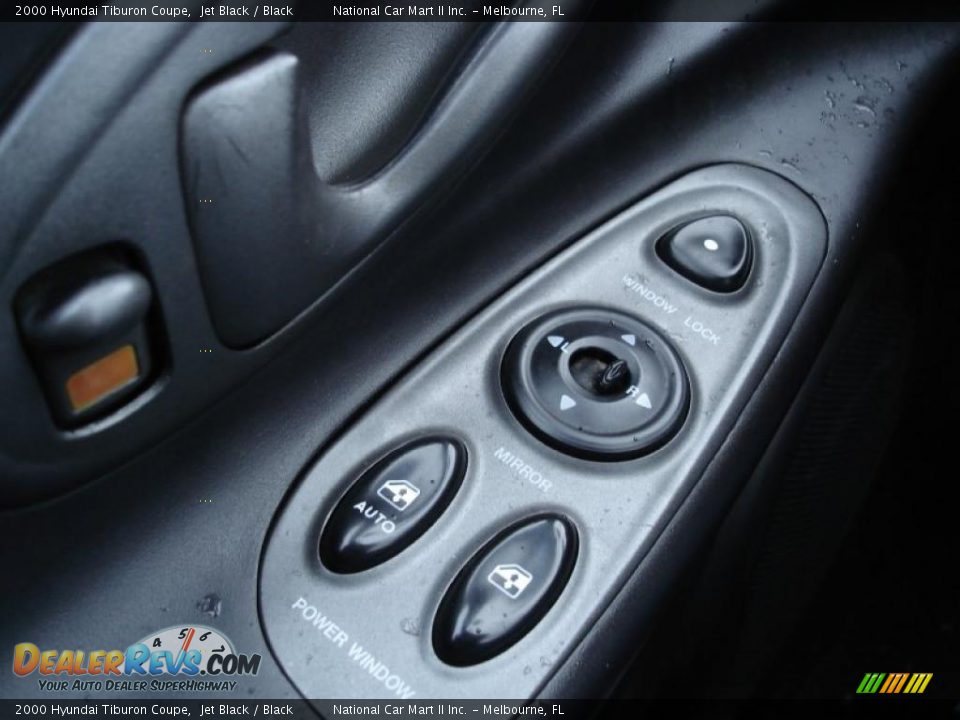 2000 Hyundai Tiburon Coupe Jet Black / Black Photo #13