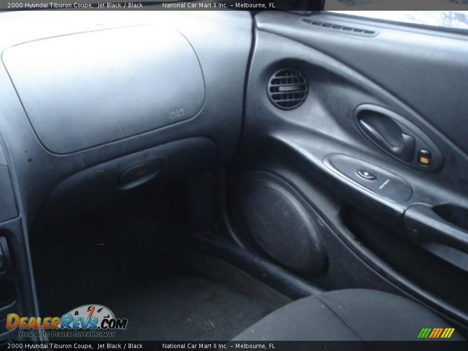 2000 Hyundai Tiburon Coupe Jet Black / Black Photo #14