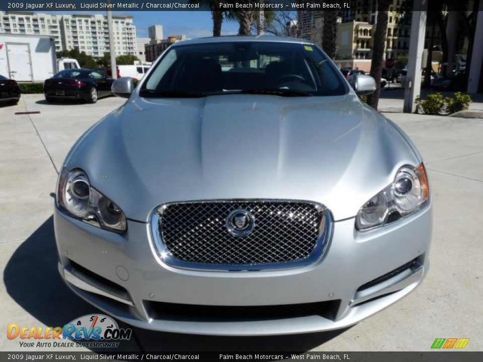 2009 Jaguar XF Luxury Liquid Silver Metallic / Charcoal/Charcoal Photo #2