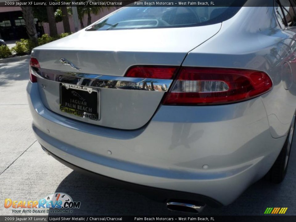 2009 Jaguar XF Luxury Liquid Silver Metallic / Charcoal/Charcoal Photo #6