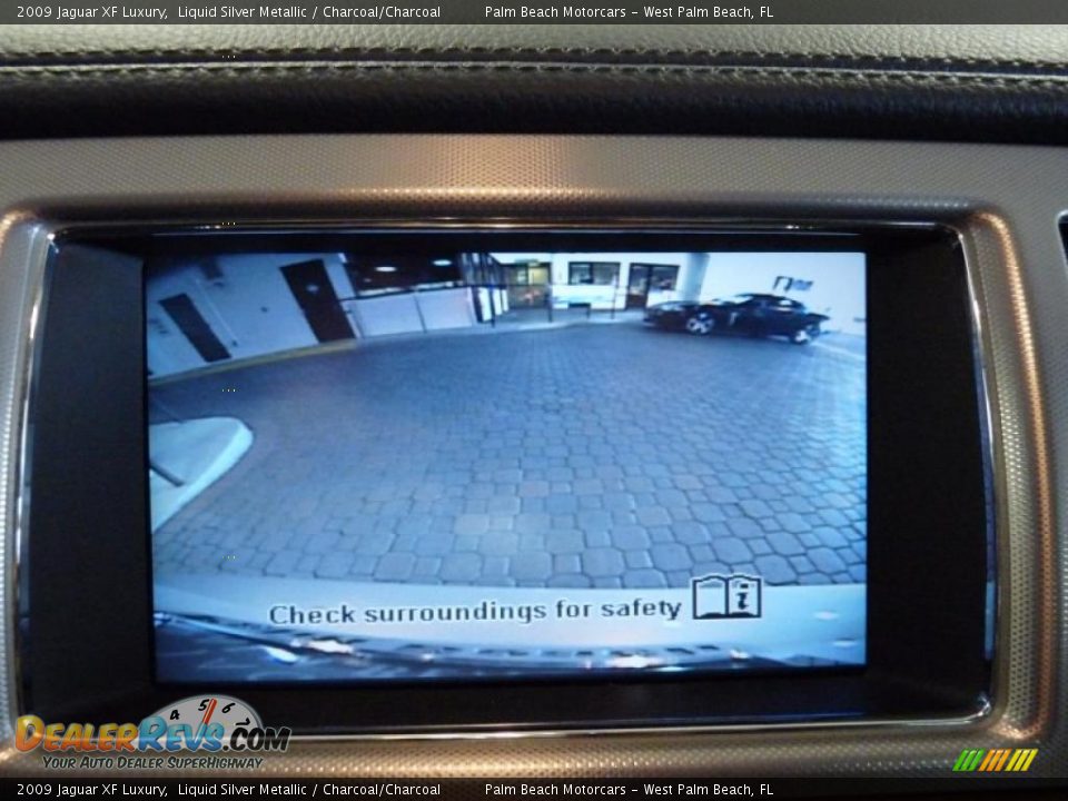 2009 Jaguar XF Luxury Liquid Silver Metallic / Charcoal/Charcoal Photo #35