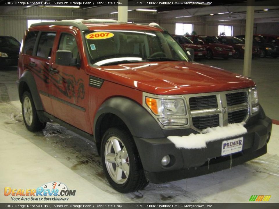 2007 Dodge Nitro SXT 4x4 Sunburst Orange Pearl / Dark Slate Gray Photo #7