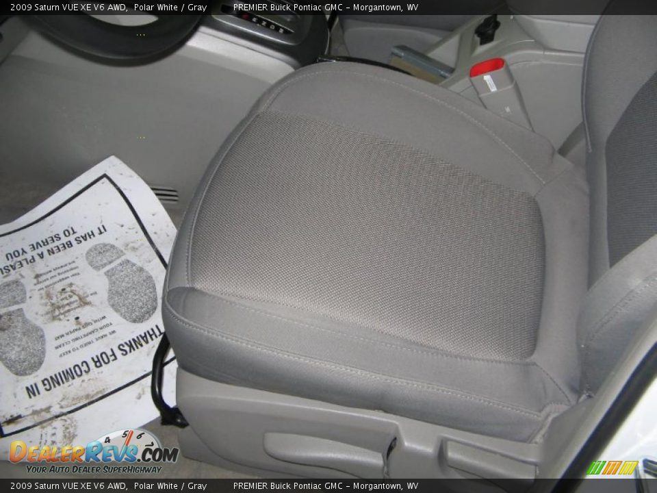 2009 Saturn VUE XE V6 AWD Polar White / Gray Photo #11