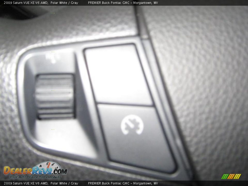 2009 Saturn VUE XE V6 AWD Polar White / Gray Photo #15