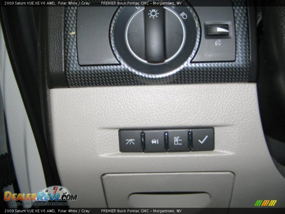 2009 Saturn VUE XE V6 AWD Polar White / Gray Photo #17
