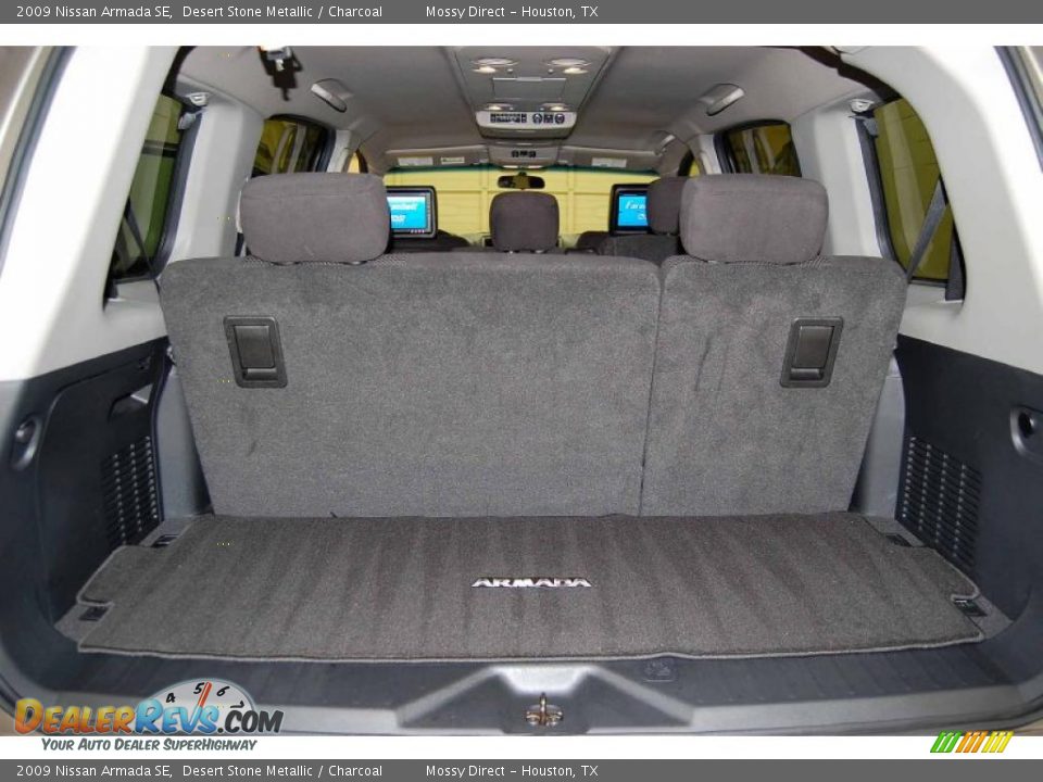 2009 Nissan Armada SE Desert Stone Metallic / Charcoal Photo #22
