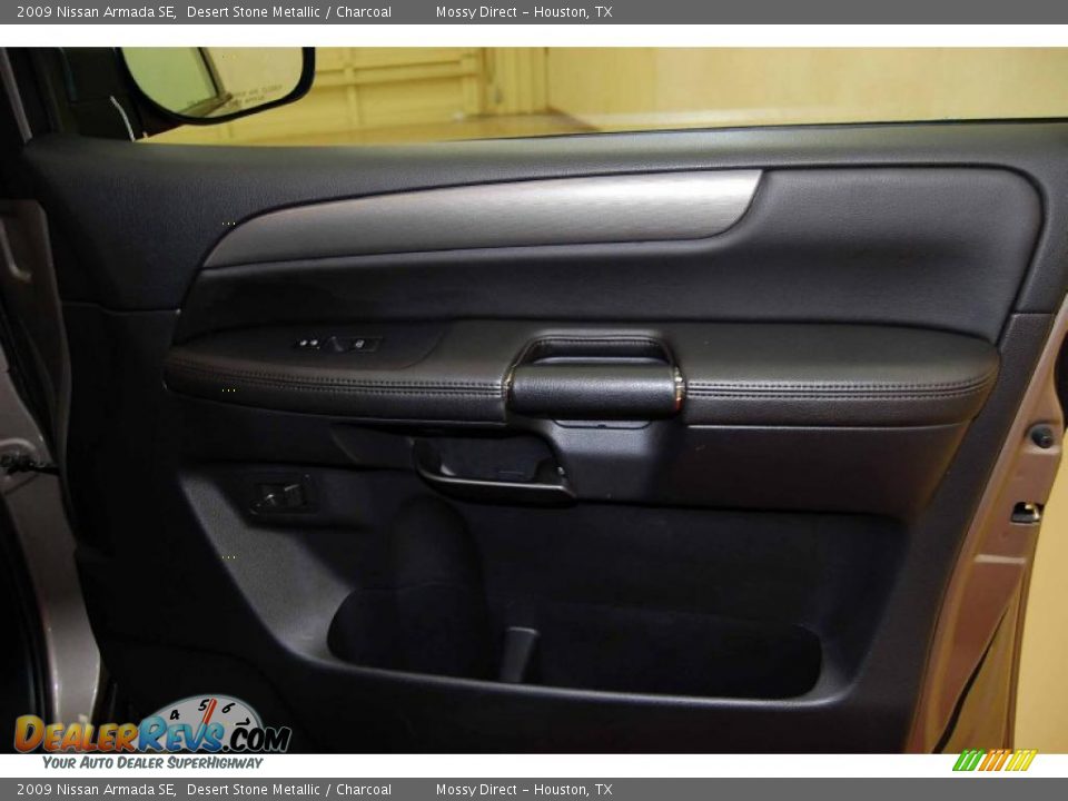 2009 Nissan Armada SE Desert Stone Metallic / Charcoal Photo #25