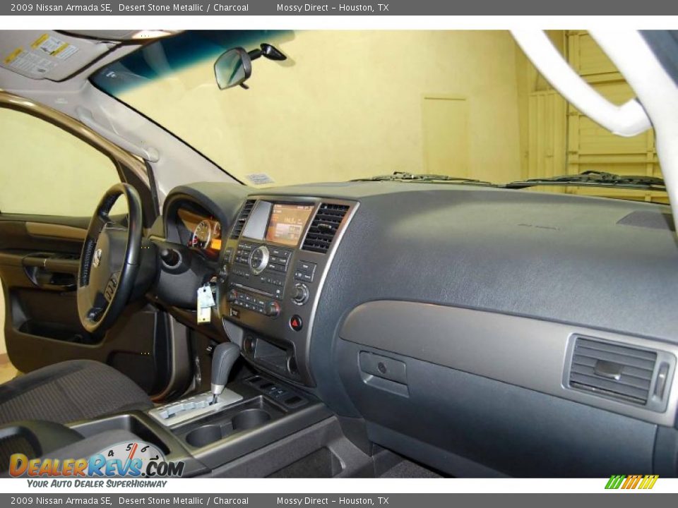 2009 Nissan Armada SE Desert Stone Metallic / Charcoal Photo #27