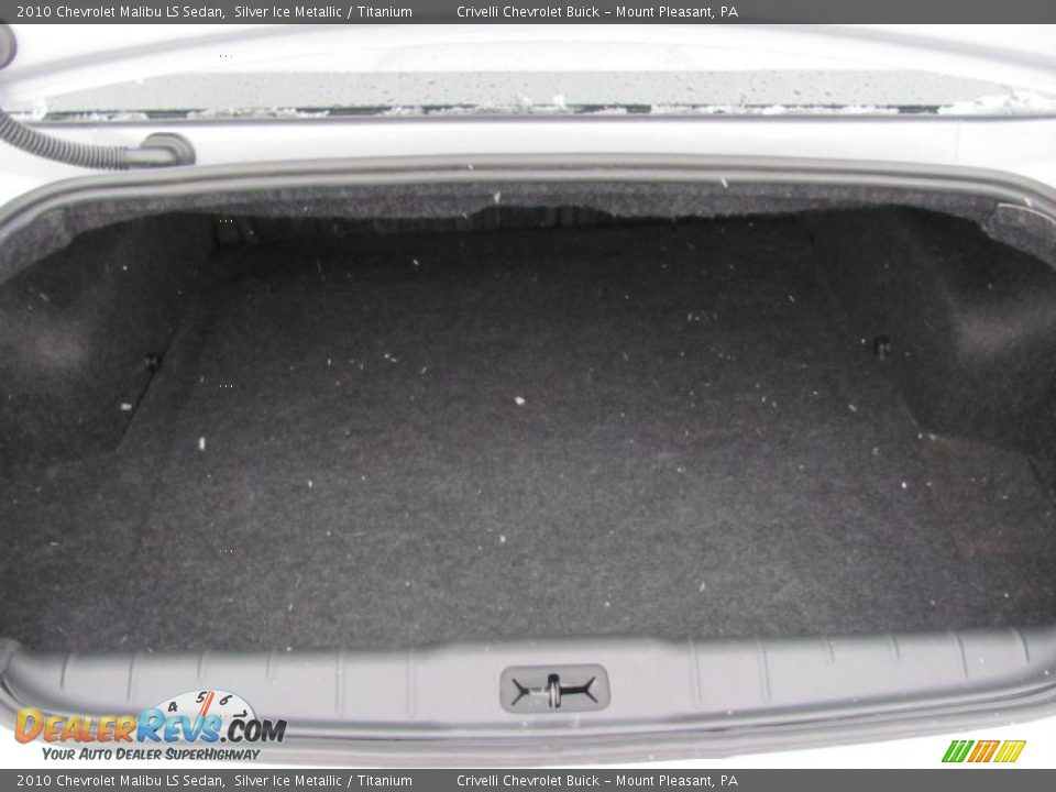 2010 Chevrolet Malibu LS Sedan Silver Ice Metallic / Titanium Photo #28