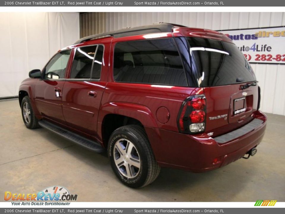 2006 Chevrolet TrailBlazer EXT LT Red Jewel Tint Coat / Light Gray Photo #7