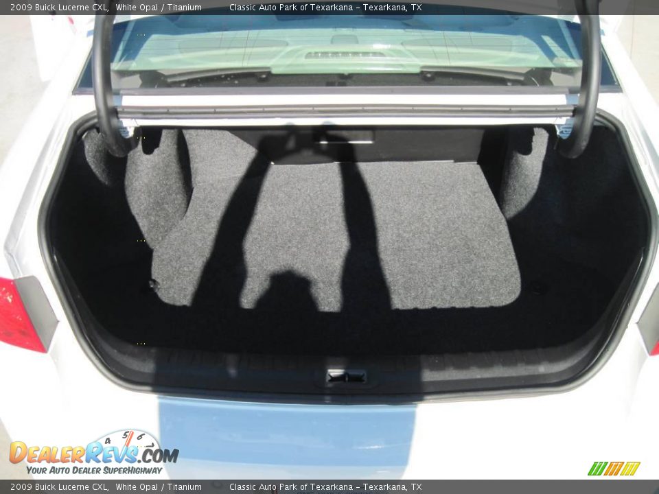 2009 Buick Lucerne CXL White Opal / Titanium Photo #7