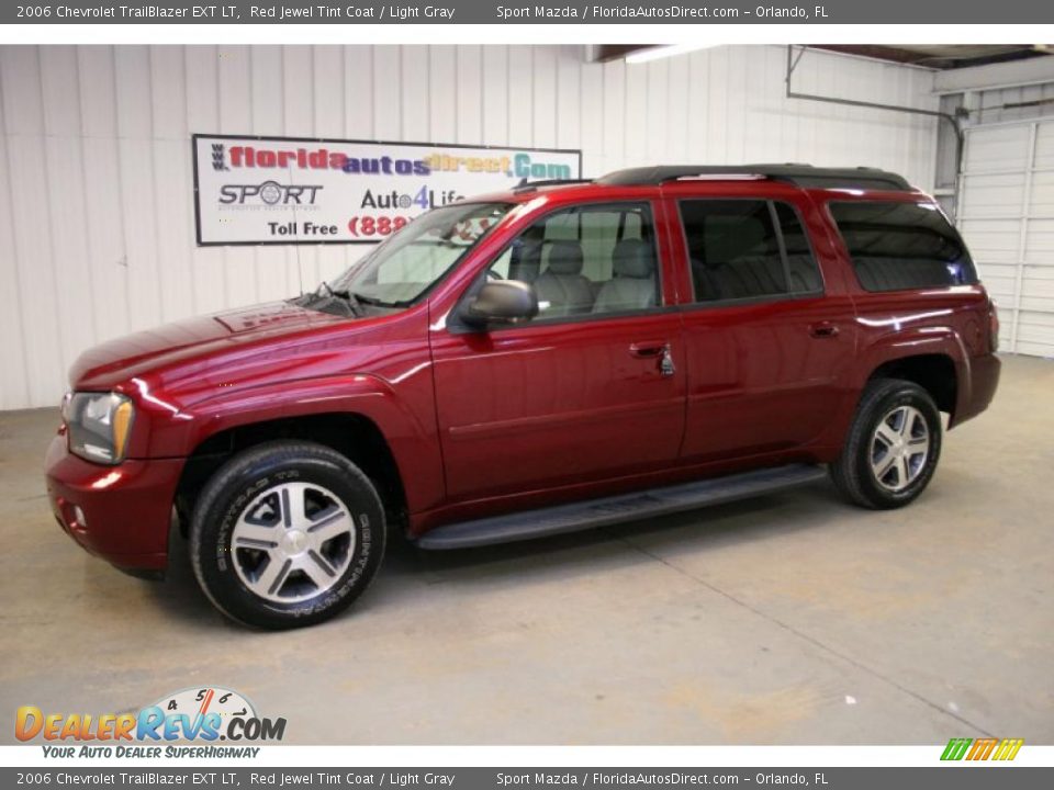 2006 Chevrolet TrailBlazer EXT LT Red Jewel Tint Coat / Light Gray Photo #8