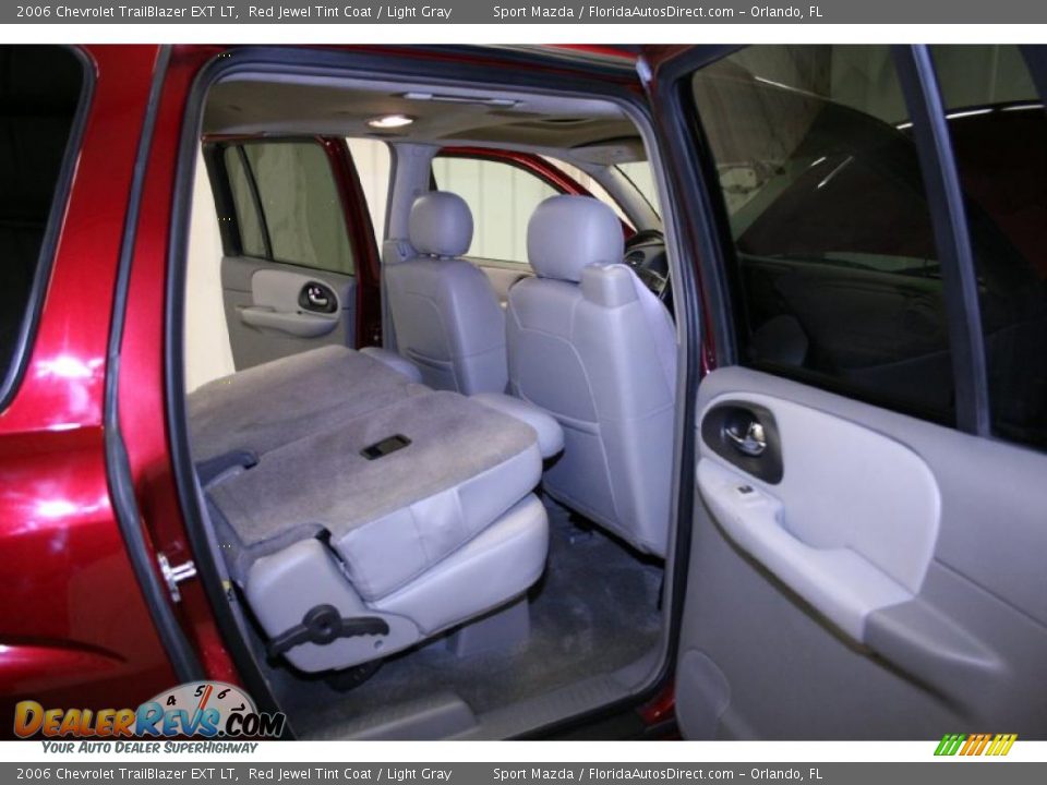 2006 Chevrolet TrailBlazer EXT LT Red Jewel Tint Coat / Light Gray Photo #10
