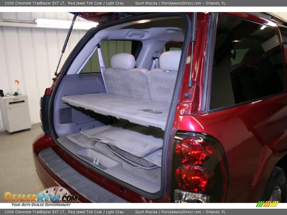2006 Chevrolet TrailBlazer EXT LT Red Jewel Tint Coat / Light Gray Photo #11