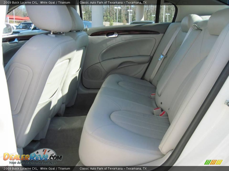 2009 Buick Lucerne CXL White Opal / Titanium Photo #10