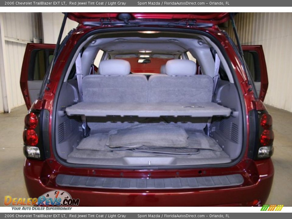 2006 Chevrolet TrailBlazer EXT LT Red Jewel Tint Coat / Light Gray Photo #12