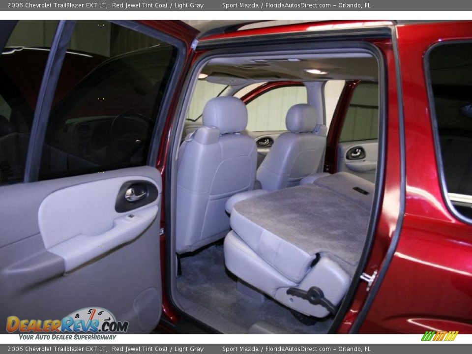 2006 Chevrolet TrailBlazer EXT LT Red Jewel Tint Coat / Light Gray Photo #13