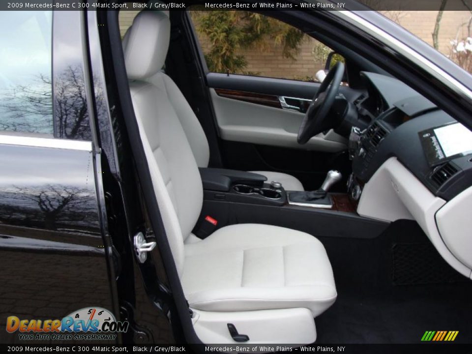 2009 Mercedes-Benz C 300 4Matic Sport Black / Grey/Black Photo #13